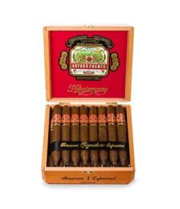 arturo fuente hemingway signature cigar