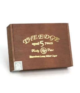 rocky patel the edge robusto maduro cigar