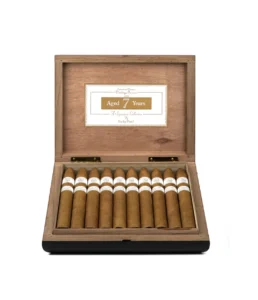 rocky patel vintage 1999 torpedo cigar